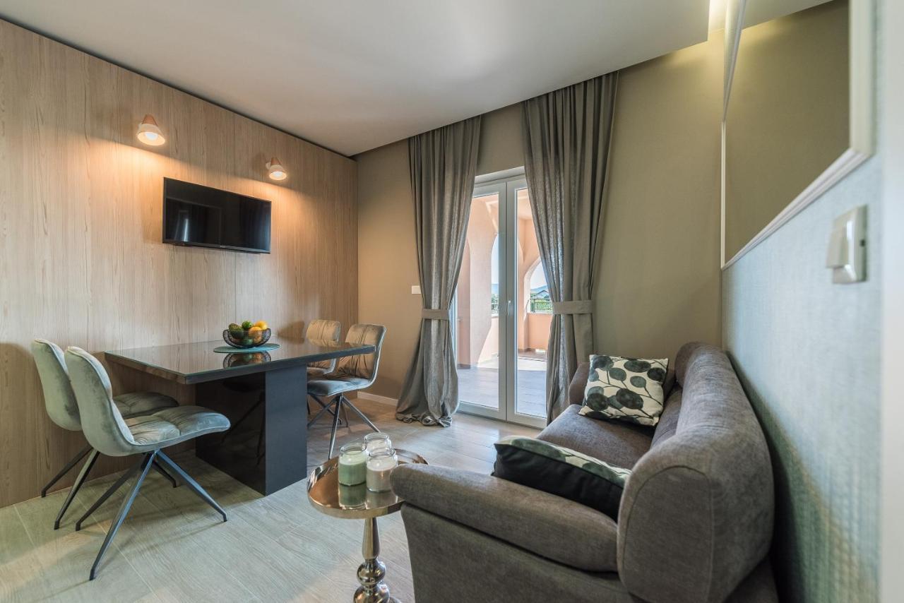 Luxury Apartments Garden Сукошан Екстер'єр фото