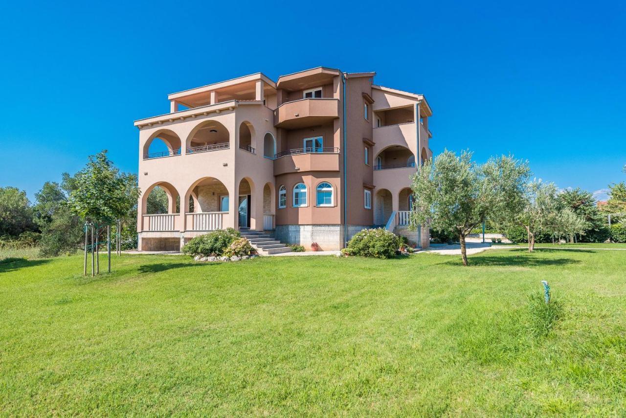 Luxury Apartments Garden Сукошан Екстер'єр фото